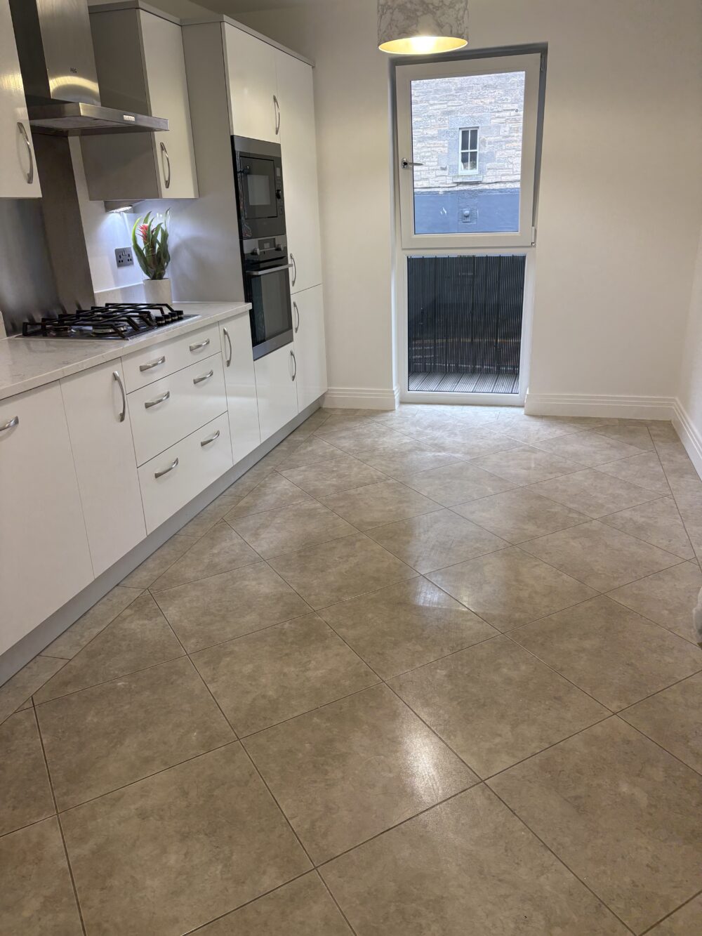 kitchen fitting Edinburgh - The Private Contractor